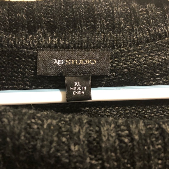 Women’s sweater - Picture 2 of 4